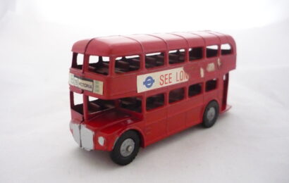 Routemaster London Bus Lone Star