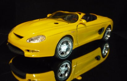Mustang Mach III žlutý Maisto 1/18