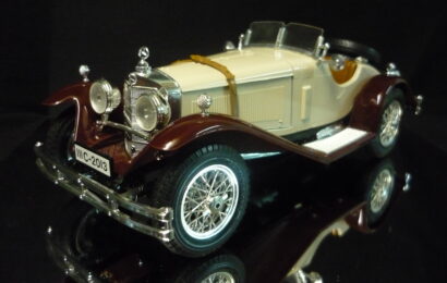 Mercedes Benz SSK 1928 krémový Bburago 1/18