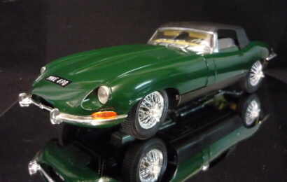 Jaguar XK.E 4,2 Litre Polistil 1/16