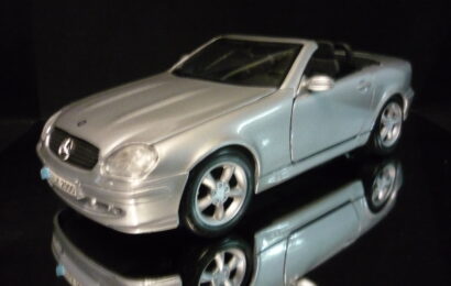 Mercedes Benz SLK AMG 2000 Maisto 1/18
