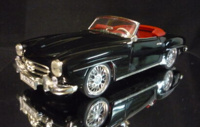 Mercedes Benz 190 SL ERTL 1/18