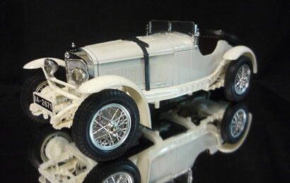 Mercedes Benz SSKL bílý Bburago 1/18