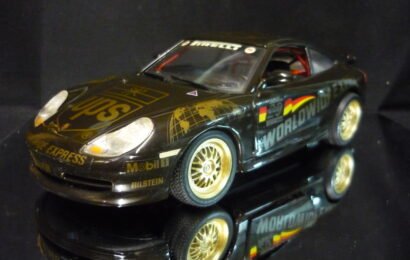 Porsche 911 GT3 Cup UPS Bburago 1/18