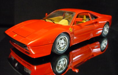 Ferrari GTO 1984 Bburago 1/18