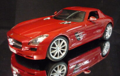 Mercedes Benz SLS AMG Maisto 1/18