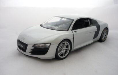 Audi R8 Welly 1/24