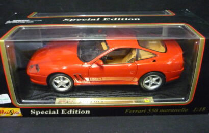 Ferrari 550 Maranello 1996 Maisto 1/18