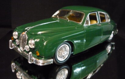 Jaguar Mark II Maisto 1/18