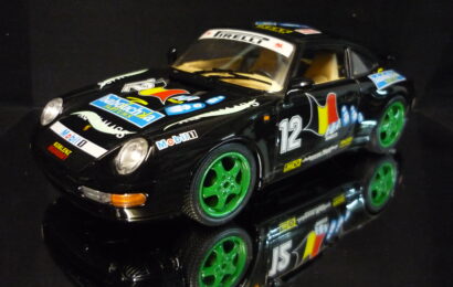 Porsche 911 Carrera Cup Babouchka Bburago 1/18