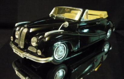 BMW 502 1955 Maisto 1/18